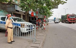 Hải Dương: Chợ vẫn họp dù có "lệnh cấm", các chốt kiểm soát chỉ có công an