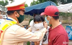 Cách ly xã hội: Đà Nẵng kiểm soát gắt gao các cửa ngõ, khách ngoại ra vào