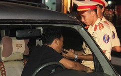 Phạt thầy giáo Nghệ An uống rượu chạy xe ngược chiều gần 40 triệu đồng