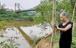 Cầu treo chợ Bộng có nguy cơ bị cuốn trôi