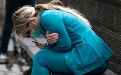 Nước Mỹ chống đại dịch Covid-19: Trump đã thấy "ánh sáng cuối đường hầm"