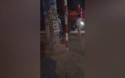 Người phụ nữ ngang ngược chặn đầu, không cho xe cứu hỏa đi làm nhiệm vụ