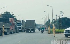 Hàng trăm xe tải đang "mắc kẹt", ùn ứ kéo dài từ Hải Dương sang Quảng Ninh
