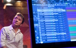 Đàm Vĩnh Hưng ngân nga "Áo trắng thiên thần" gây xúc động