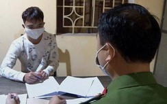 Khởi tố thanh niên đầu trần, không đeo khẩu trang tông vào tổ chốt dịch