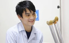 Chàng trai mắc bệnh máu mong tìm việc tại Hà Nội để giữ chiếc chân còn lại