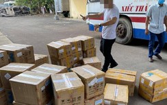 Cảnh sát bất ngờ đột kích kho mỹ phẩm nhập lậu của một hoa hậu ở TP.HCM