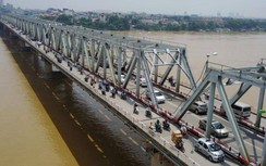 Hà Nội chi gần 15 tỷ đồng lắp tấm chống ồn hai đầu cầu Chương Dương