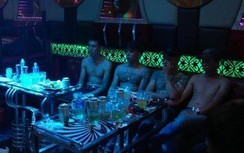 Bắt quả tang 30 thanh niên “bay” tại quán karaoke miền quê Lâm Đồng