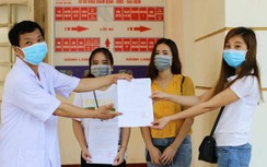 Cô gái 6 lần âm tính dù ăn chung, ở cùng phòng nhiều bệnh nhân Covid-19