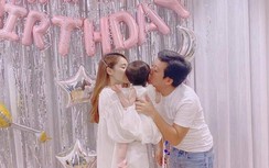 Trường Giang - Nhã Phương khoe con gái vẫn khéo léo làm điều này