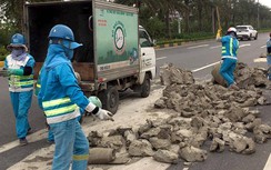 Nhức nhối nạn xả bùn đất xuống đường