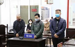 Dịch Covid-19: 25 tháng tù cho 3 kẻ tụ tập hát karaoke, tấn công cảnh sát