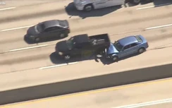 Video: Nghẹt thở xem cảnh săn tội phạm trên cao tốc