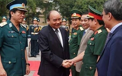 Thủ tướng thăm lực lượng bảo vệ không phận, mặt đất, biển đảo Tổ quốc