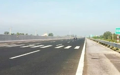 Quy chuẩn mới, tài xế cần lưu ý vạch đo khoảng cách khi đi trên cao tốc