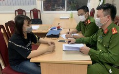 Trốn truy nã ở Thanh Hoá, người phụ nữ ra đầu thú ở Hà Nội