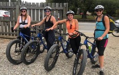 “Xén” cao tốc, mở rộng đường cho xe đạp thời Covid-19