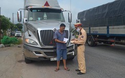 Tổng kiểm tra phương tiện, phát hiện tài xế sử dụng ma túy khi lái xe