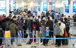 Giữa cao điểm hè, hàng không liên tục tung vé máy bay siêu rẻ