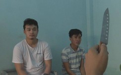 Bắt "nóng" 2 đối tượng chặn xe tải trên quốc lộ... xin tiền uống rượu