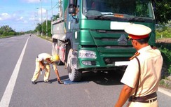 Tài xế chở quá tải trên 150%, doanh nghiệp bị phạt 60 triệu đồng