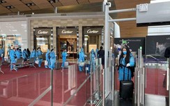 32 giờ đồng hồ đưa hơn 340 người Việt tại châu Âu hồi hương tránh dịch