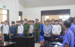 Xét xử cha con giang hồ Tân "móp" truy sát người ở Cai Lậy