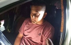 Video: Tài xế hất CSGT lên nắp capo rồi bỏ chạy hơn 3km như phim hành động