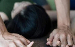 Tạm giữ đối tượng khống chế hiếp dâm thiếu nữ ở Cà Mau