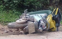 Video tai nạn ngày 30/5: Xe máy va xe tải, hai học sinh thương vong