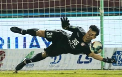 “Thủ thành quốc dân” Bùi Tiến Dũng khiến người hâm mộ “ngã ngửa”