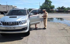 CSGT vào cuộc, xử lý hàng loạt xe trá hình trên tuyến Huế - Đà Nẵng