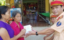 Xót cảnh bé 5 tháng tuổi khát sữa mẹ sau TNGT, nhiều nhà hảo tâm giúp đỡ