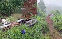 Xe tải tông xe máy rồi lao xuống vực khiến người phụ nữ tử vong tại chỗ