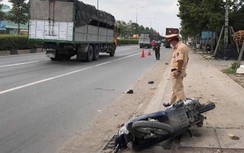 Video tai nạn giao thông 12/6: Xe container tông người phụ nữ chết thảm