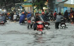 TP.HCM, Đồng Nai: Mưa lớn, đường phố hay quốc lộ đều thành sông