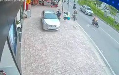 2 tên cướp chống trả quyết liệt khi bị dân vây bắt ở TP.HCM