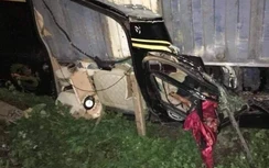 Tai nạn trên QL18 Quảng Ninh: 3 người tử vong trong xe limousine bị đè bẹp
