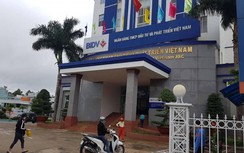 Nữ nhân viên ngân hàng trình báo “xin được bảo vệ” vì vỡ nợ 170 tỷ đồng