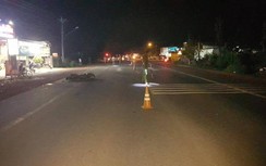 Thanh niên say rượu lái xe máy tông trúng 2 mẹ con đi bộ, 3 người tử vong