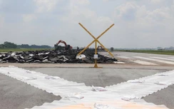 Cận cảnh thi công đường băng Tân Sơn Nhất khi chậm chuyến gia tăng