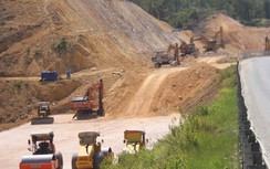 Giải quyết mặt bằng bãi thải, hoàn thiện hạ tầng khu TĐC cao tốc qua Huế