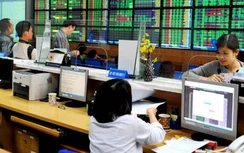 Chứng khoán ngày 16/7: VN-Index tăng dựng đứng trong phiên ATC