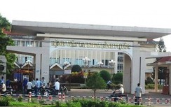 Phẫu thuật tháo đinh nẹp tay, bé trai 7 tuổi ở Bình Phước hôn mê, nguy kịch