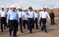 Thủ tướng: "Ai không làm thì đứng ra một bên để người khác làm"