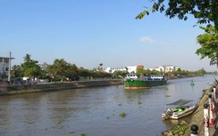 Gỡ lệnh cấm phương tiện qua kênh Ông Hiển Tà Niên