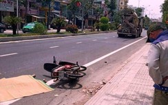 Va chạm với xe chở bê tông, người phụ nữ 70 tuổi tử vong thương tâm