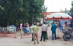 Tạm đình chỉ công tác 2 cán bộ ở Sầm Sơn vì lơ là chống dịch