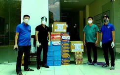 Cùng Báo Giao thông chống Covid-19: Trao thêm nhiều bảo hộ y tế, lương thực